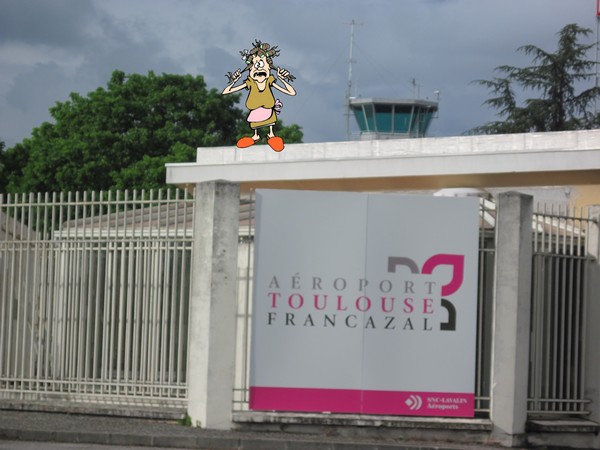 Entrée de l'AEROPORT de FRANCAZAL